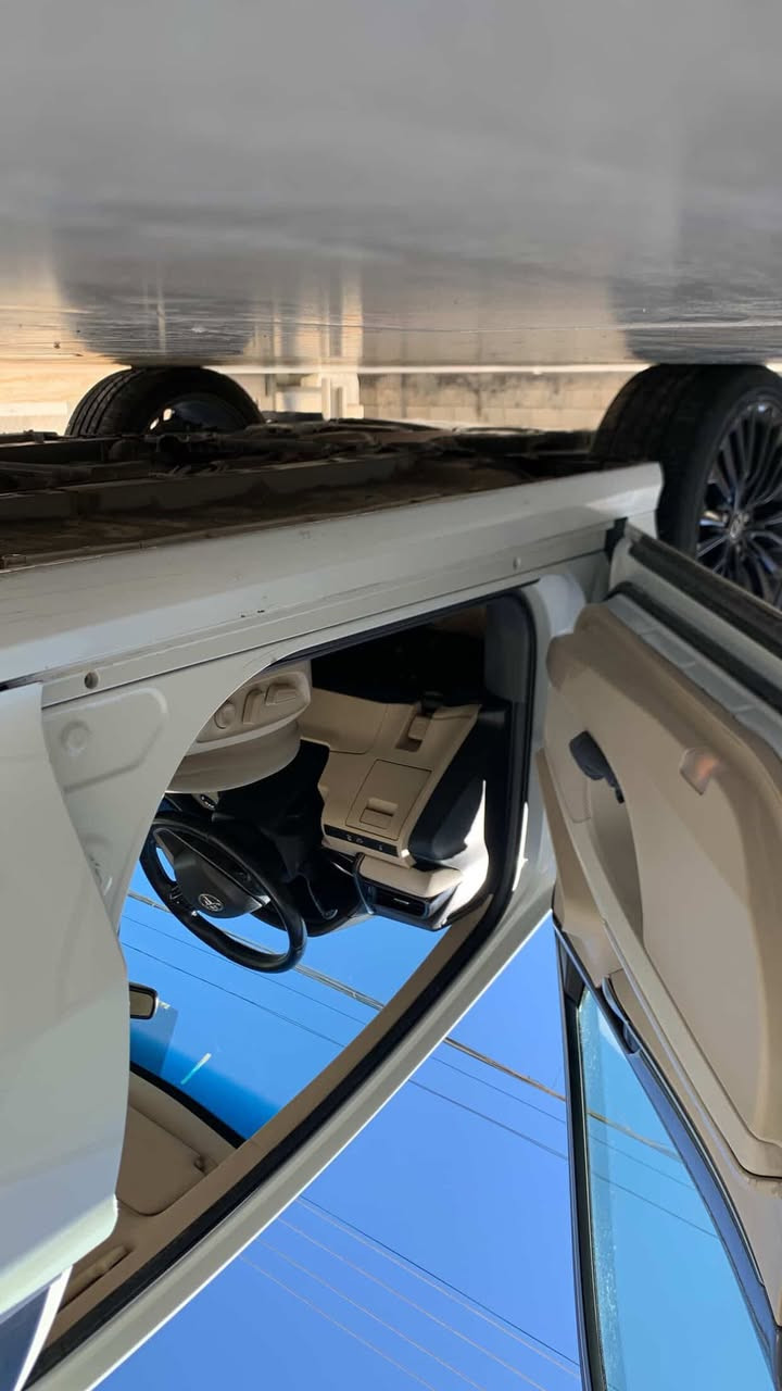 كامري خليجي موديل 2019 فول موصافات ال جي  

بيها مكانين بارد وشويه صبغ جوه رقم مال الصندوق 

رقم سليمانية ماشيه 77 الف حقيقي مكان السياره الرمادي 
الاستفسار وسعر ع الرقم ***********
