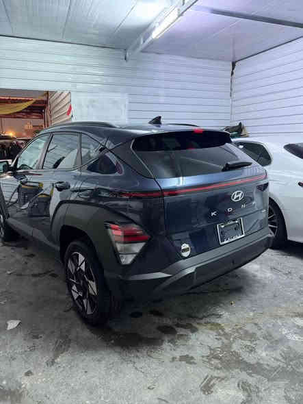 السلام عليكم 

كونا ٢٥مكفوله بدون صبغ بدون أرباك بدون فتح فقط دعاميه نفس اللون ماشيه ٩٠٠٠ مكينه ٢٠٠٠ دوش 
موصفات 
بصمه 
كشن كهرباء
كشنات هيتر
كير تعليك
شفتات ستيرن 
رادارات
شاشه متصل 
كيجات دجتل
لد امامي خلفي
سايد بريك بصمه
ويل كب كروم
اشاير بالمري
تحكمات
السعر ١٧٢ وبي مجال بسيط

***********
مكاني بابل بغداد
