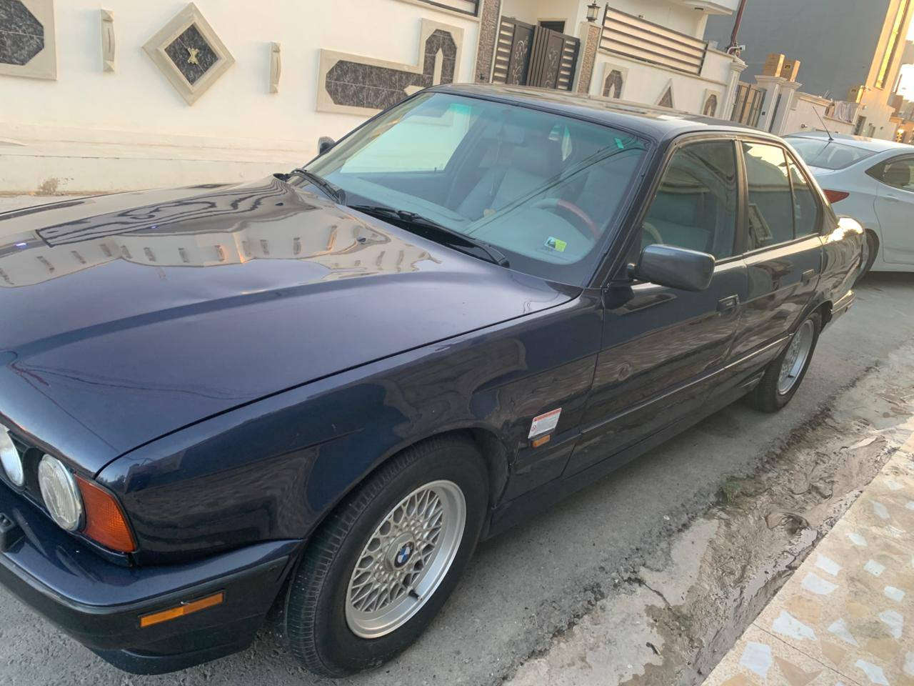 السلام عليكم 
بي أم 
موديل 93
رقم اربيل مسطره كابون بانزين 
صبغ جماليه+شير معجبون جاملغ الخلفي 
تشتري من الشرعي 
السعر 74بيها مجال 
شرط التحويل 
العنوان.#مكتب_ريسان_لبيع_وشراء_السيارات (#موصل_الجانب_الايمن_حي17تموز_سايدين_الاقتصادين_مقابل_قطاع_الربيع) 
#اوقات_العمل⏲️ موجودين بالمكتب من ساعه10صباحاً الى الساعه 9مساءً 
ملاحظه يرجى الاتصال من الساعه العاشره  صباحاً الى الساعه العاشره مساءً 
للاتصال
📱***********
📱***********
#مكتب_ريسان
