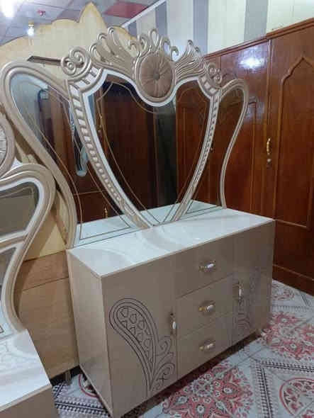 يا الله سلام عليكم غرفه تركي صلي 9قطع ام الملحق غرف اخت الجديد العنوان ميسان حي العامل قرب صيدليه ومجمع الشاكرين رقم الهاتف *********** وبي واتساب سعر خاص عمارة
