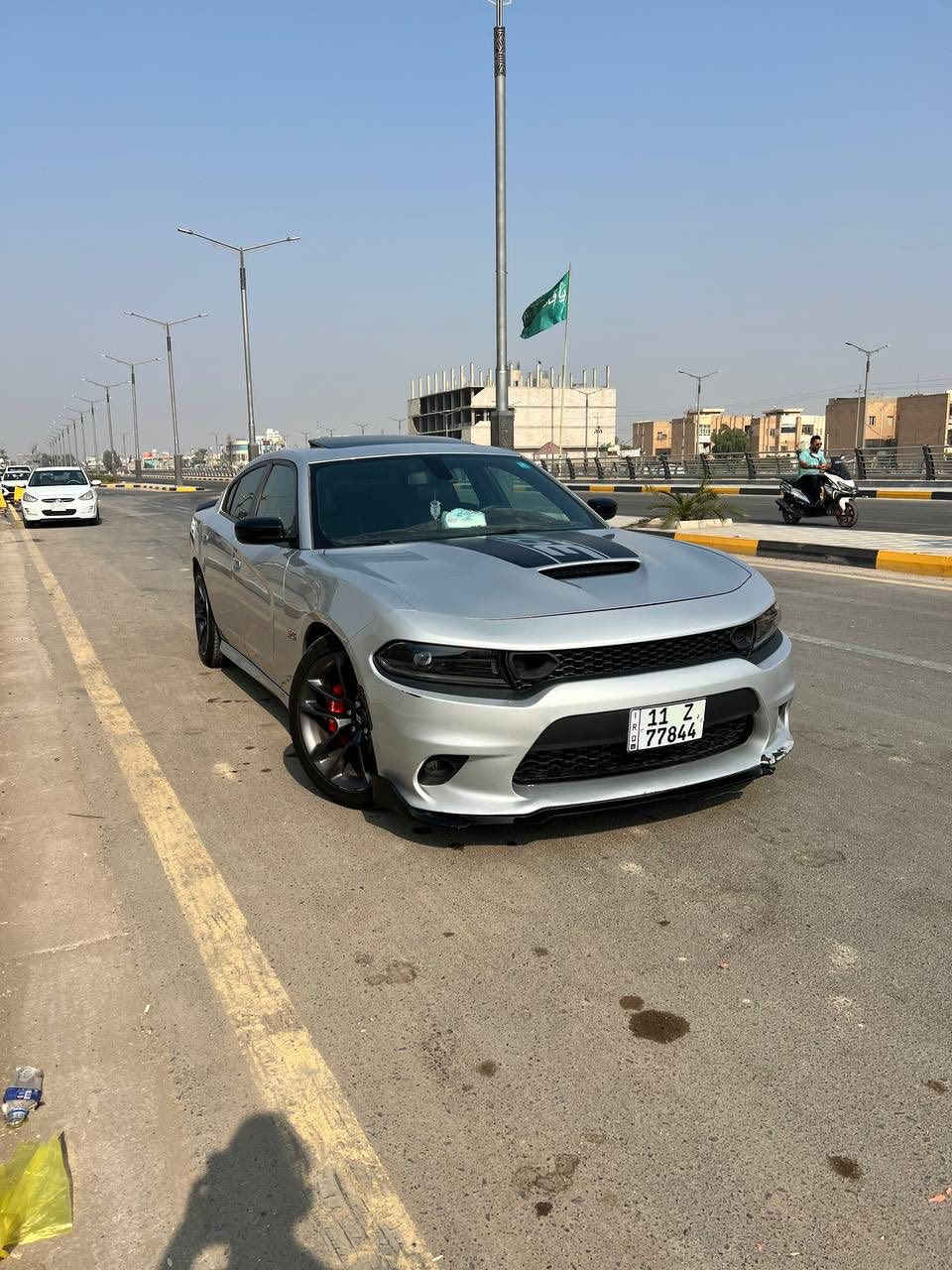 ✨عيدكم مبارك…وكل عام وأنتم بخير 

🚘 جارجر SRT اسكات باك (Scat Pack)
موديل 2023 ✅ أصل
مكينه 6400cc ⚙️
8 أسلندر 🔥
فول مواصفات 🌟 من:
حساسات 📡 / كشن خزن ميموري 💺 / كشن كنتاره وجلد 🛋️ / فجوج Brembo 🛑 وباقي المواصفات معروفه

صور الحادث مرفقه 📸 ويه المنشور
تبديل بابين أصليات نفس اللون 🎨 جام لغ صبغ فقط

📍 العنوان: ديالى – بعقوبه
💰 السعر:  320ورقه 

📞 للاستفسار:***********
