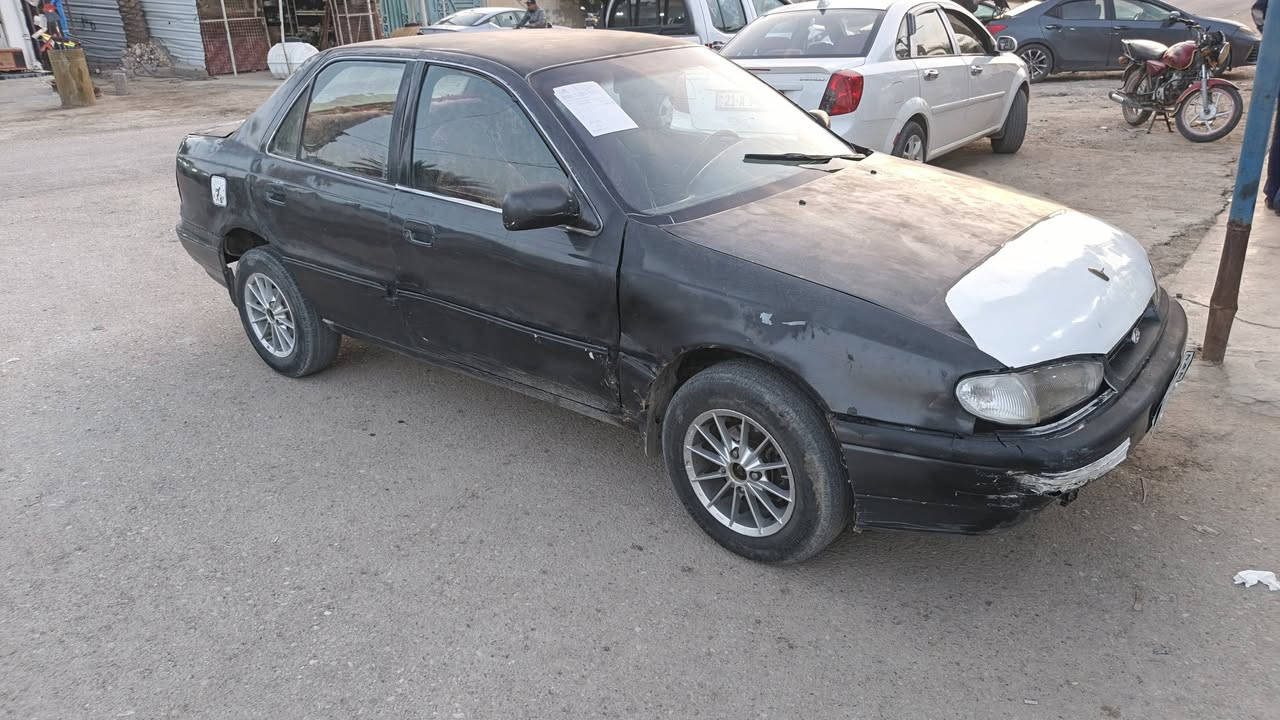 السلام عليكم
متاح هونداي انترا موديل 1993 رقم ديالئ  كير ومحرك كفاله تايرات نضيفه باتري نضيف صدر امامي وخلفي خير وبركه كهربائيات شغاله السياره نواقص بسيطه صبغ بلادي مامصبوغه مكان السياره ديالئ المقداديه السعر 21 ورقه وبيها مجال للشراي وميتعبني للستفسار ***********
