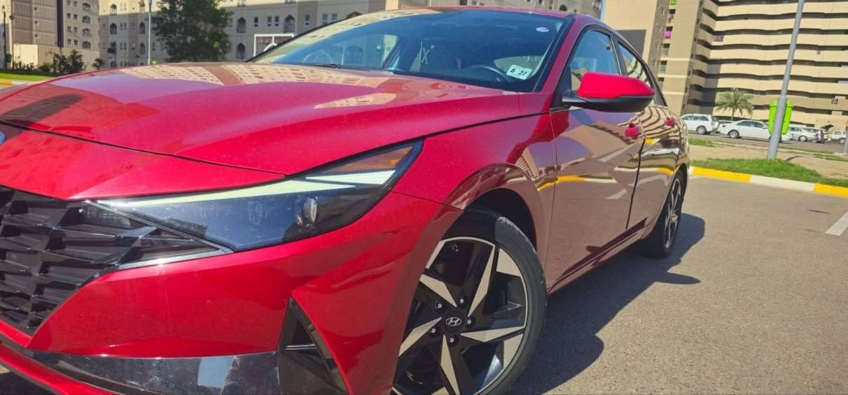 اللهم صل على محمد وآل محمد 🌹 
Elantra 2023 limited hybrid 
 بدون ايرباك
 ماشية 29 الف(في امريكا ماشية 13 الف)... 
محرك 1600🔥 تبريد ثلج 🧊 اقتصادية جدا كيرها dct رياضي🚀 المرغوب 
المواصفات:
فتحة سقف
بصمة تشغيل وابواب
تشغيل عن بعد
كشنات كهرباء +تدفئة وتبريد كشنات
خزن ميموري
فول تحكمات ستيرن
عداد سرعة دجيتال +شاشة كبيرة متصلة
كامرة خلفية دوارة
رادارات امامية وخلفية وجانبية
حساسات خلفية +امامية
لد خلفي مسطرة
لايتات ٣ عدسات زنون
لد نهاري
تحديد مسار
مود درايف(نورمل +سبورت +ايكو)
الوان داخلية
نظام تزحلق
شاحن لاسلكي + منافذ USB
سستم صوت Boss
اشارات LED
اشارات بالمري
هاند بريك دكمة
Auto Hold
كلين تايتل كفالة عامة (غرق تحت الدوسة ما داخل للسيارة تعمل وتسير في امريكا) صور امريكا بالمنشور
السعر 165 وبيها مجال
العنوان مجمع بسماية 
للاستفسار ***********
