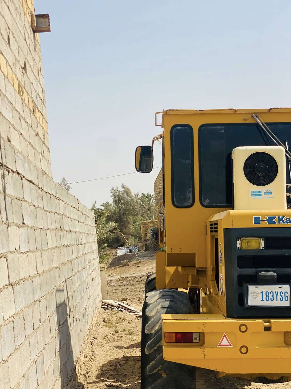 سلام عليكم شفل البيع  داش ثري مكينه بلاديه مامفتوح بيه برغي دخول جديد  حجم50 مكينه 6 سلندر  سعر 315 بيه مجال  مكان الدوانيه رقم الهاتف ***********
