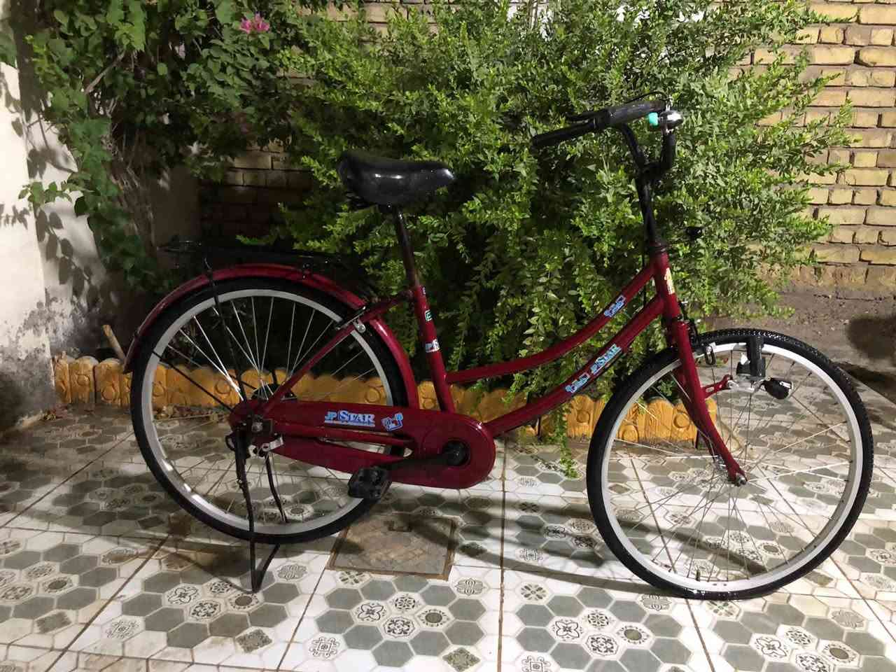 للبيع نظيفات كلش الحمر واحد حجمه 24 والثاني 27 سعر الواحد ميه وبيهن مجال والزغير حجمه 20 سعره ستين وبيه مجال الاتصال ***********
