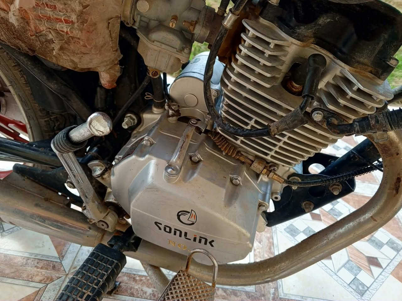 دراجه سيفان موديل 23 محرك ما مفتوح دراجه خير من الله  كهربائيات شغاله كامله  السعر 535 وبيها مجال للطيبين  المكان ديالى  الشراي يتصل على رقم الهاتف  اني مكلف بالنشر اخوان   ***********
