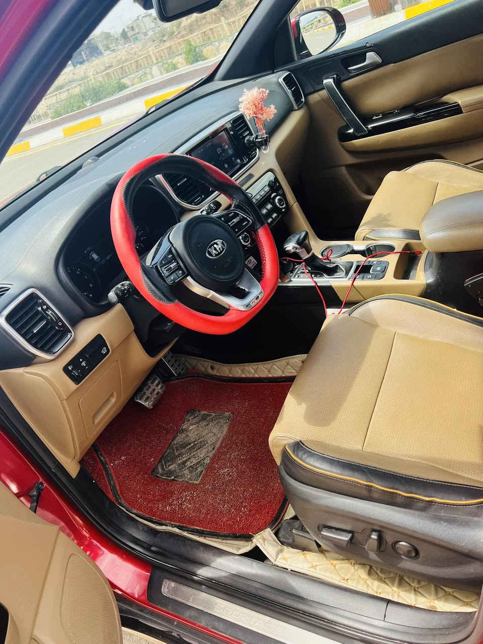 سلام عليكم سبورتج جتي لاين خليجية كفاله فول سياره ماشيه 60 الف موديل 2020 رقم بغداد ***********
