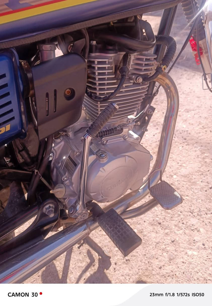 دراجة البيع موديل 25مكفوله كفاله عامه من شخط كله شغاله اوراق كامله السعر 750دراجة اخت زيرو مكاني الخاص هبهب رقم ***********
