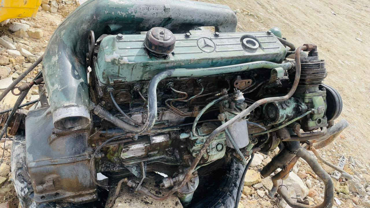 السلام عليكم محرك ابوردين 82 واكسن 8طن صاج للبيع باقي التفاصيل عل هاذه الرقم *********** ابو علي
