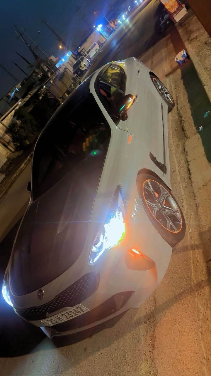 السلام عليكم كيا ستنكر موديل 2018 لون سمنتي رقم سليمانه بأسمي تريد تحويل او وكاله فول الفول محرك 6 سلندر 3300 توين تيربو صاروخ كله لد حساس امامي خلفي مري هيتر وقلاب وشفط بنيد كاربون زنون عالي ناصي ويل رياضي بصمه بونراما قطعتين تبريد اطفاء ذاتي 5 وضعيات قباده شفتات استيرن عليه تزويد كامل من كلشي وبعد بيه هواي مواصفات ترايه كلش جديد  حادثه باب وجاملغ ايمن طخه بسيطه وجاملغ وباب ايسر كذالك بدون ايرباك كير محرك شواصي لغود كفاله يعني بجم كبس ماشيه 94كيلو السعر 160 وبيه مجال العنوان بغداد زيونه الاتصال ***********

