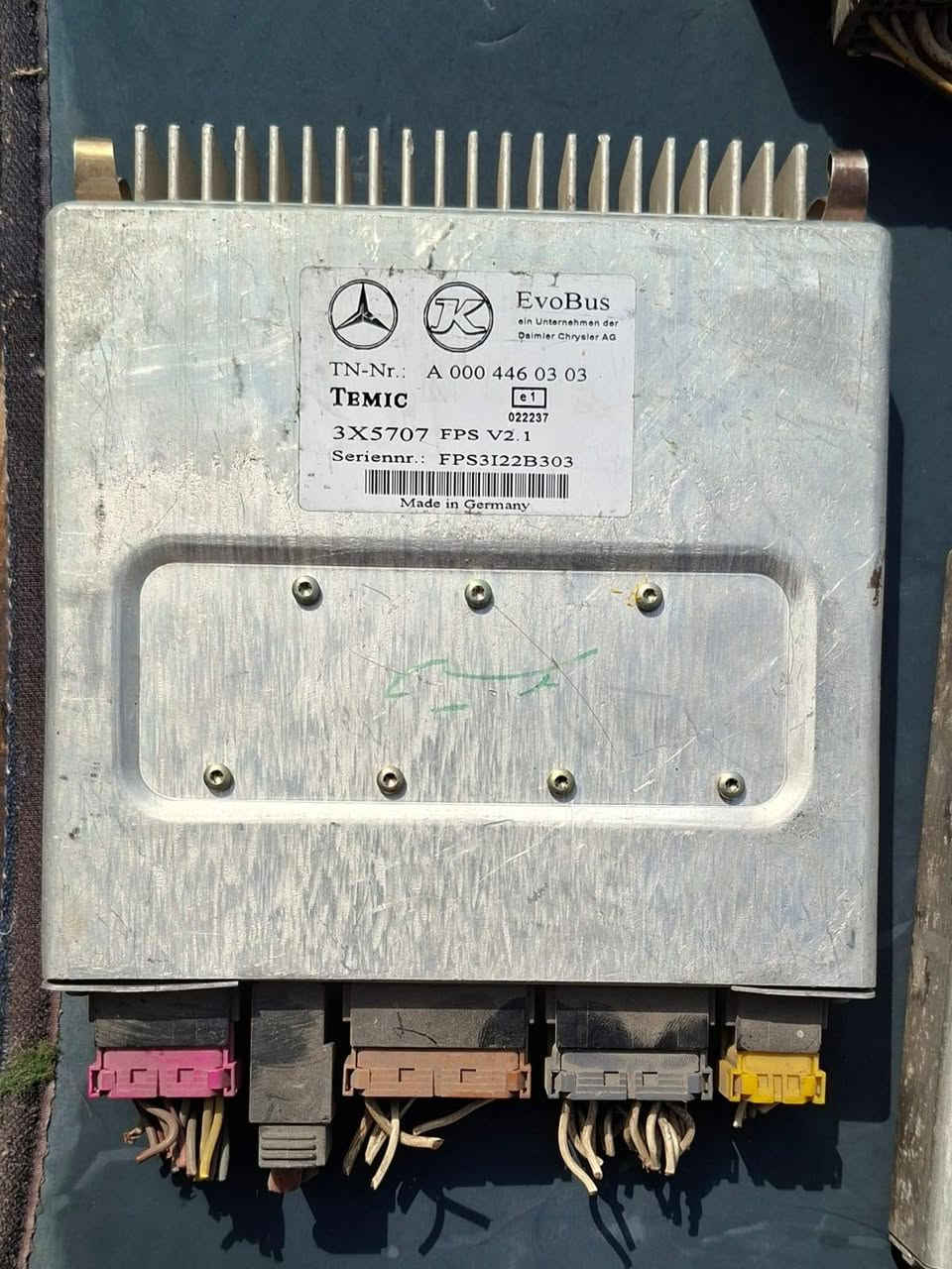 سلام عليكم
موجوده غراض بكميه محدوده
جمله ومفرد
 للاستفسار الاتصال على 
*********** جبار
*********** حجي ثامر
