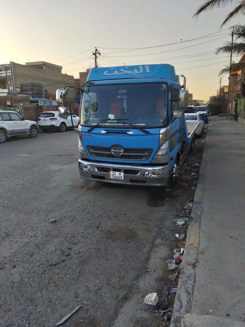 السلام عليكم هينو شيطان صطحه وخاشوكه موديل 2003سياره جاهزة رقم بغداد انكليزي سنويه كرين سعر 265مكان سيارة بغداد ***********
