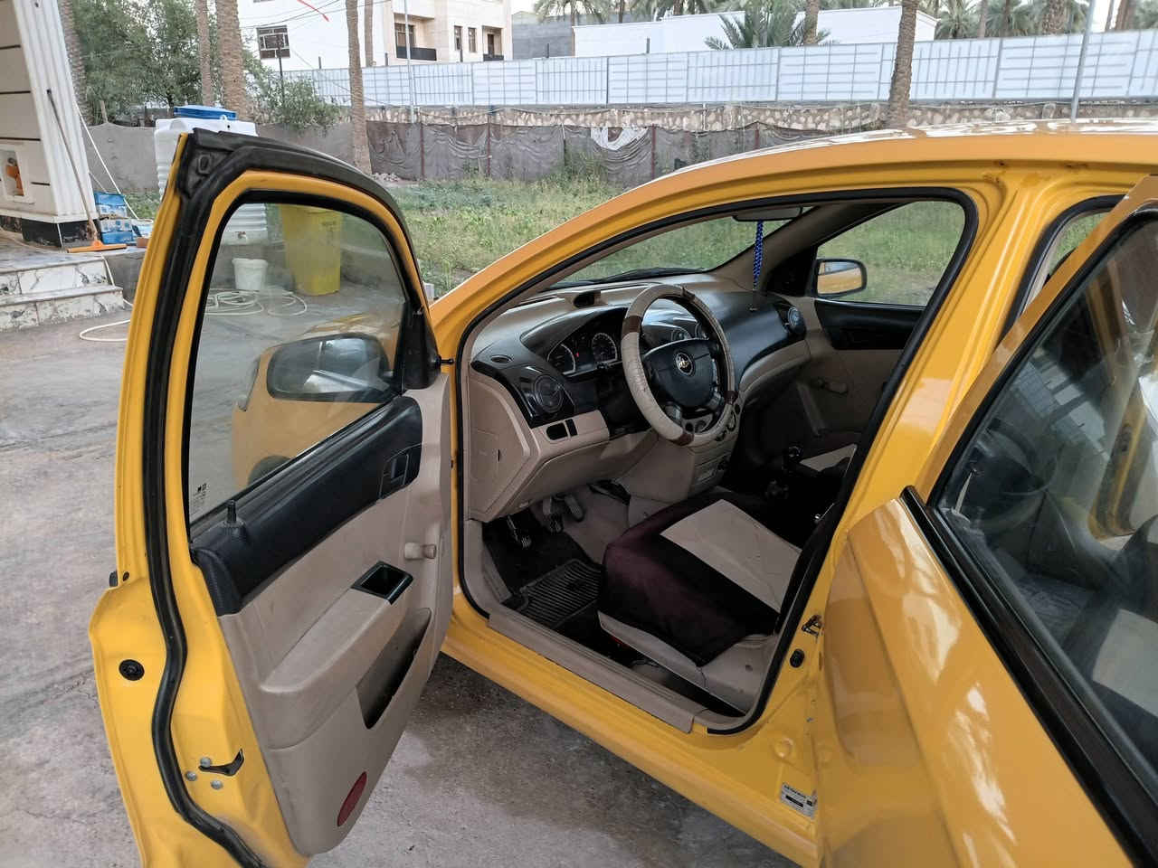 سياره افيو مديل ٢٠١١ وارد خليجي سنويه ٢٠٣٠ رقم اجنبي باسمي التحويل ثاني يوم السعر ٤٥ وبيه مجال للشراي  مكاني كربلاء الحسينيه للاتصال  ***********
