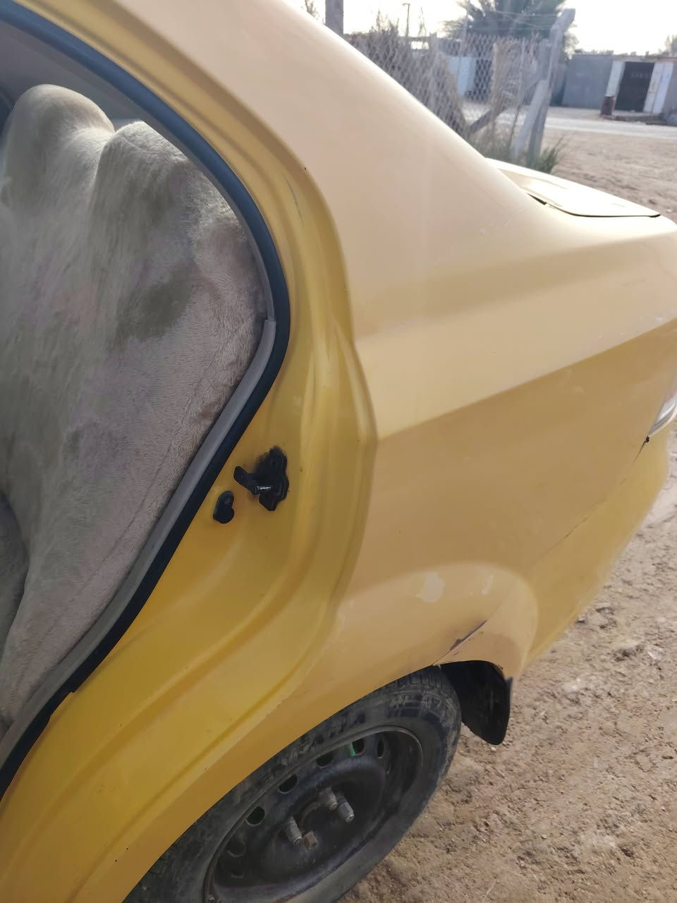 السلام عليكم
افيو 2011 خليجي مكفوله والدعاميه الاماميه جايب جديده لسه ما شادهه والدوسه بيه شخط  رقم مثنئ انكليزي شاده قبل 14 يوم كير ومكينه حاويه توني شادهن السعر 57 بيع فقط مكان السماوه قضاء الهلال      ***********
