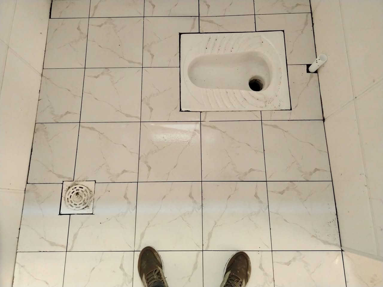 كادر لتطبيك جميع اعمال السيراميك والبورسلين جدران وارضيات ودراج***********
