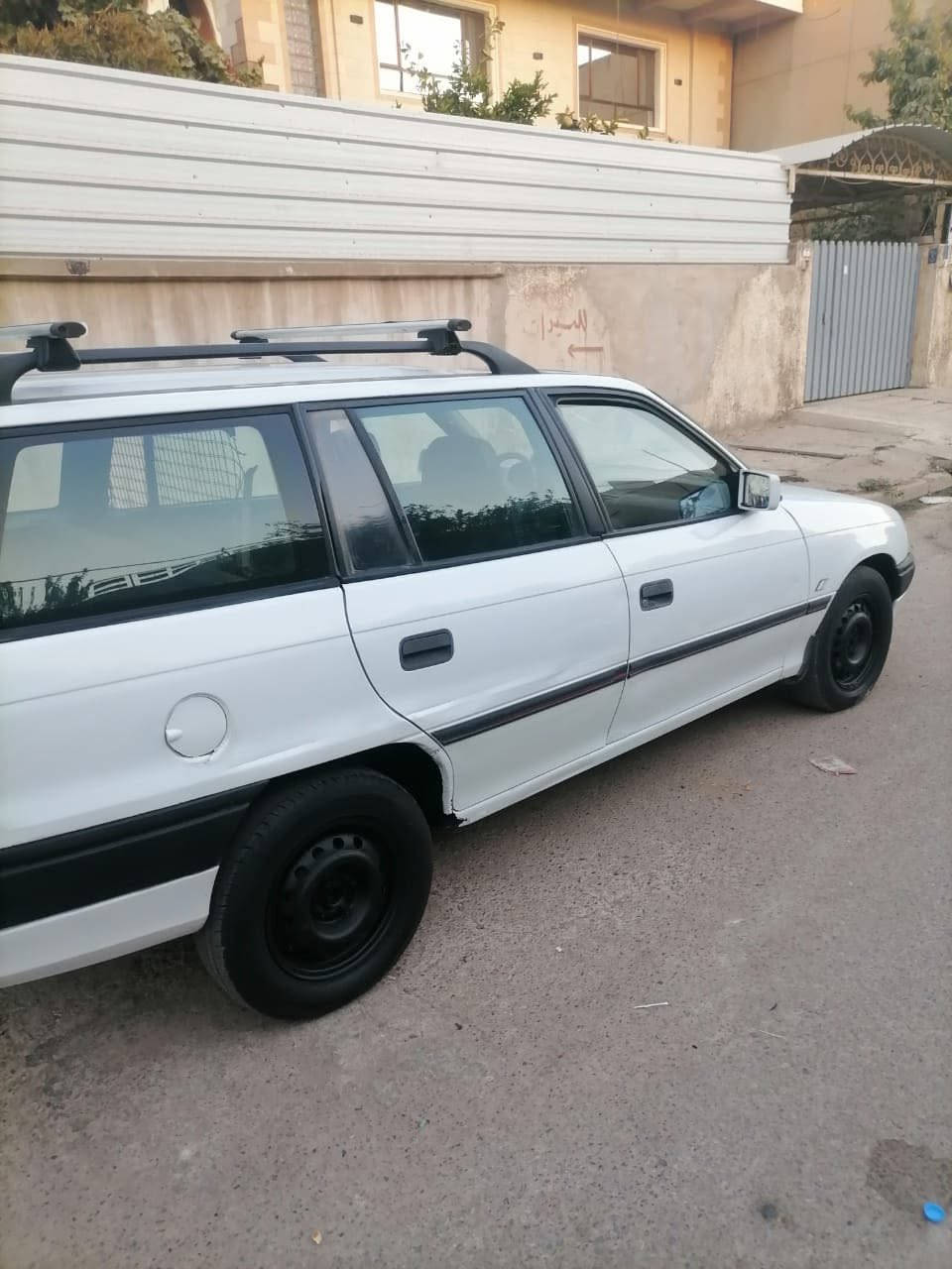 اوبل استرا موديل 93 رقم ذيقار ب اسمي مشروع وطني السياره كدام العين ما بيها صبغ مكانات بسيطه السياره جاهزه كاربونها موجود بيها شوي خيسان بل دوائر السعر 42 للستفسار اتصل ***********
