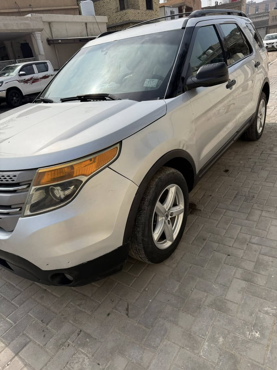 السلام عليكم
فورد اكسبلورر 2012 XLT

وارد كندي بيها بارد فقط اكثر من مكان 

 

شرط بدون دواخل بدون ارباك 

7 راكب

اللون فضي سلفر 

مكينة 6 سلندر 3500 

بطارية جديدة 

تدفئة وتبريد مركزي ثلاث قطع

تحكم تبريد خلفي

تحكم ستيرن

مثبت سرعة

مدخل AUX

إضاءة زينون

كشن قلاب

مقاعد مخمل 

رقم بصرة بأسمي 

مكان السيارة البصرة 

السعر 135

للتواصل: ***********
