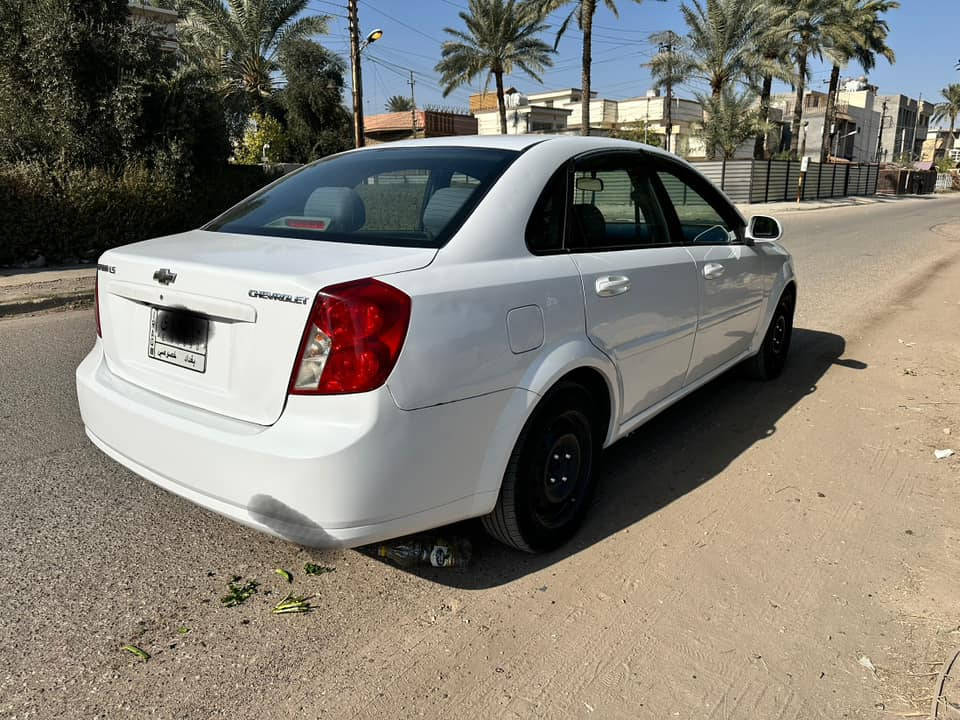 سلام عليكم شباب اوبتره للبيع فقط موديل 2012 باسمي بيها فقط شويه بالدوسه صبغ وتلاث مكانات بارد محددهن بالصور مكينه كير تبريد كله صدر كله كفاله مكاني حي الجهاد سعرها 95 $ وبيها مجال ***********
