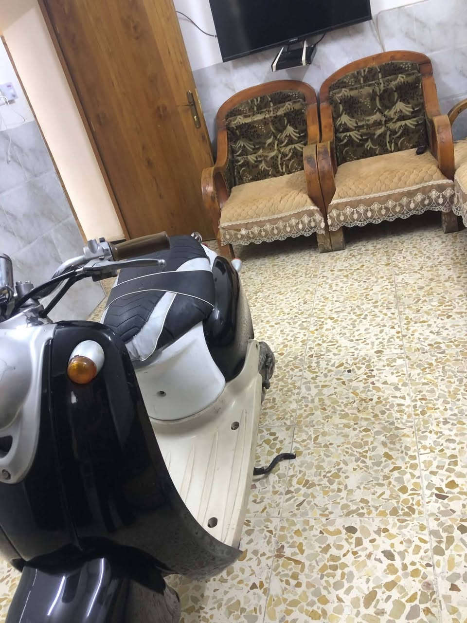 سلام عليكم عبد الحليم موديل 2018 الدراجه خير من الله  سلف هندر مكينه ما مفتوحه والكهربايات كدام عينكم السعر 250 وبيهه مجال حك الجيه مكاني الحسينيه مسقط


**إذا كنت صاحب هذا الإعلان وتريد حذفه لأي سبب، رجاءا أرسل رسالة إلى الدعم الفني**