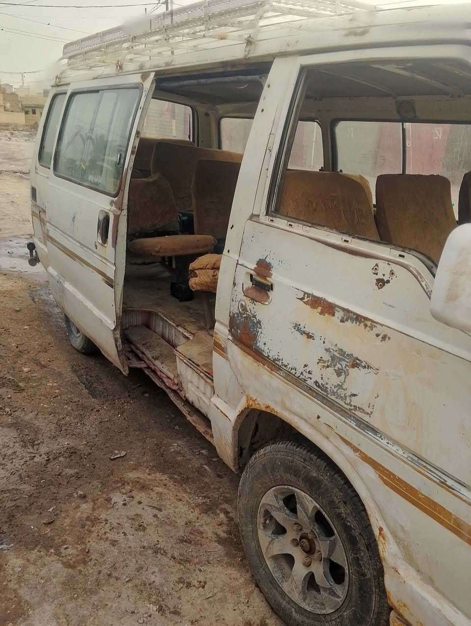 سيارة البيع رقم صدامي محرك ونجي محرك كايم بدون راعي سعر 10 بي مجال عنوان بابل رقم ***********
