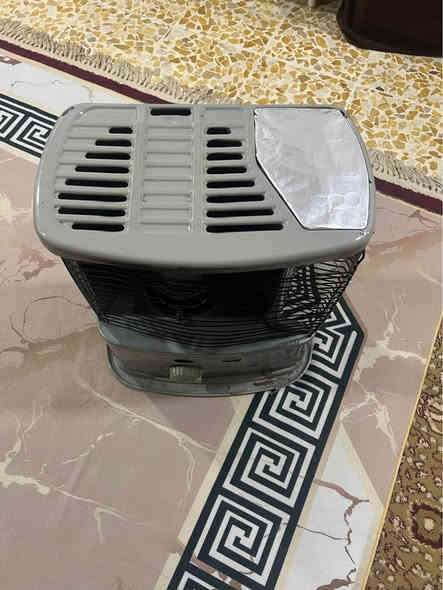 صوبة كيرونا نظيفة جداً 
السعر 50 
مكاني حي العربي 
***********
*********** Singapore
