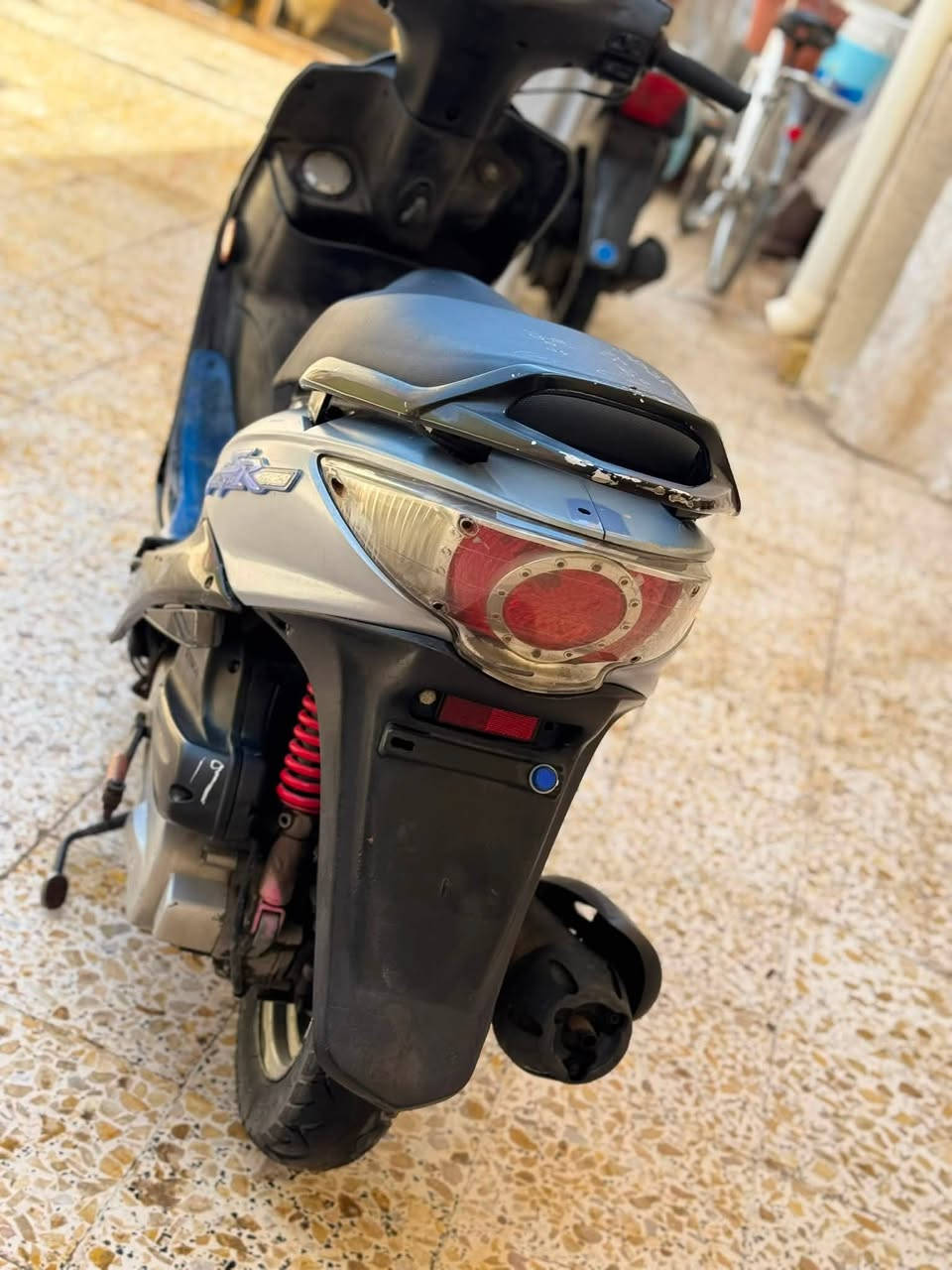 سلام عليكم دراجه كامكو جي فور للبيع مامفتوحه سعر ٧٠٠وبيه مجال
للاستفسار ‭***********‬

