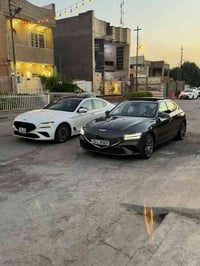 السـلام عـليـكم GENSIS G70 AWD TURBO 2022 ✈️🔥 مواصفاتهـا :  • محرك 2.0...