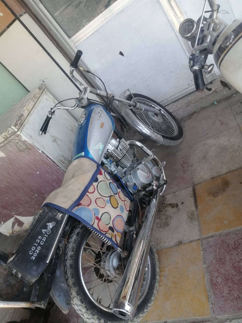 السلام عليكم دراجه البيع كلك محرك مال ستوته موديل واحد ٢٠ المحرك خير من الله دراجه عوزها بس كشن طلع وين ماتريد مكان بابل ***********
