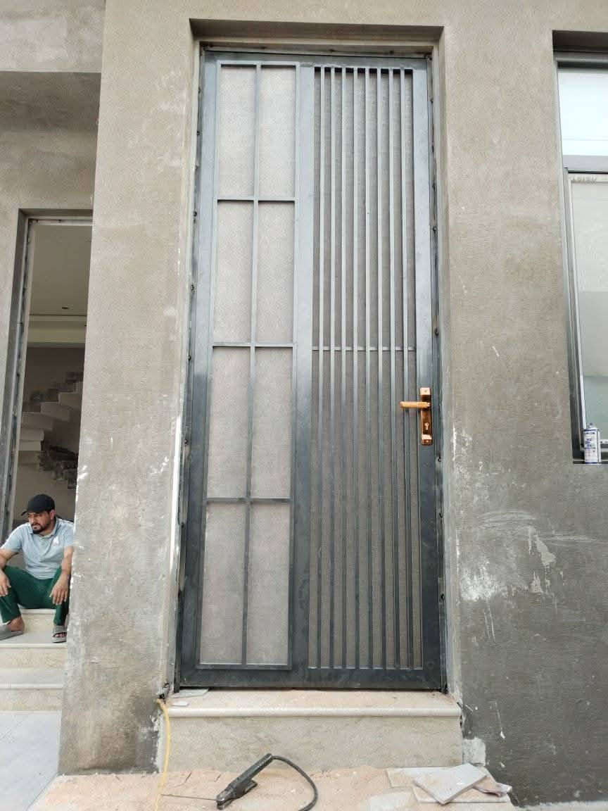 حدادة علي الاثمن لعمل كافة أعمال الحدادة أبواب شبابيك محجرات سقائف جنكو سندويج مضلات كيسبان وكافة أعمال الحدادة العنوان بابل الحلة حي الامام لاتصال ***********
ملاحضة يوجد اقصاد داخل بابل بدون تحميل حالة حال النقد //الرقم بي واتساب
