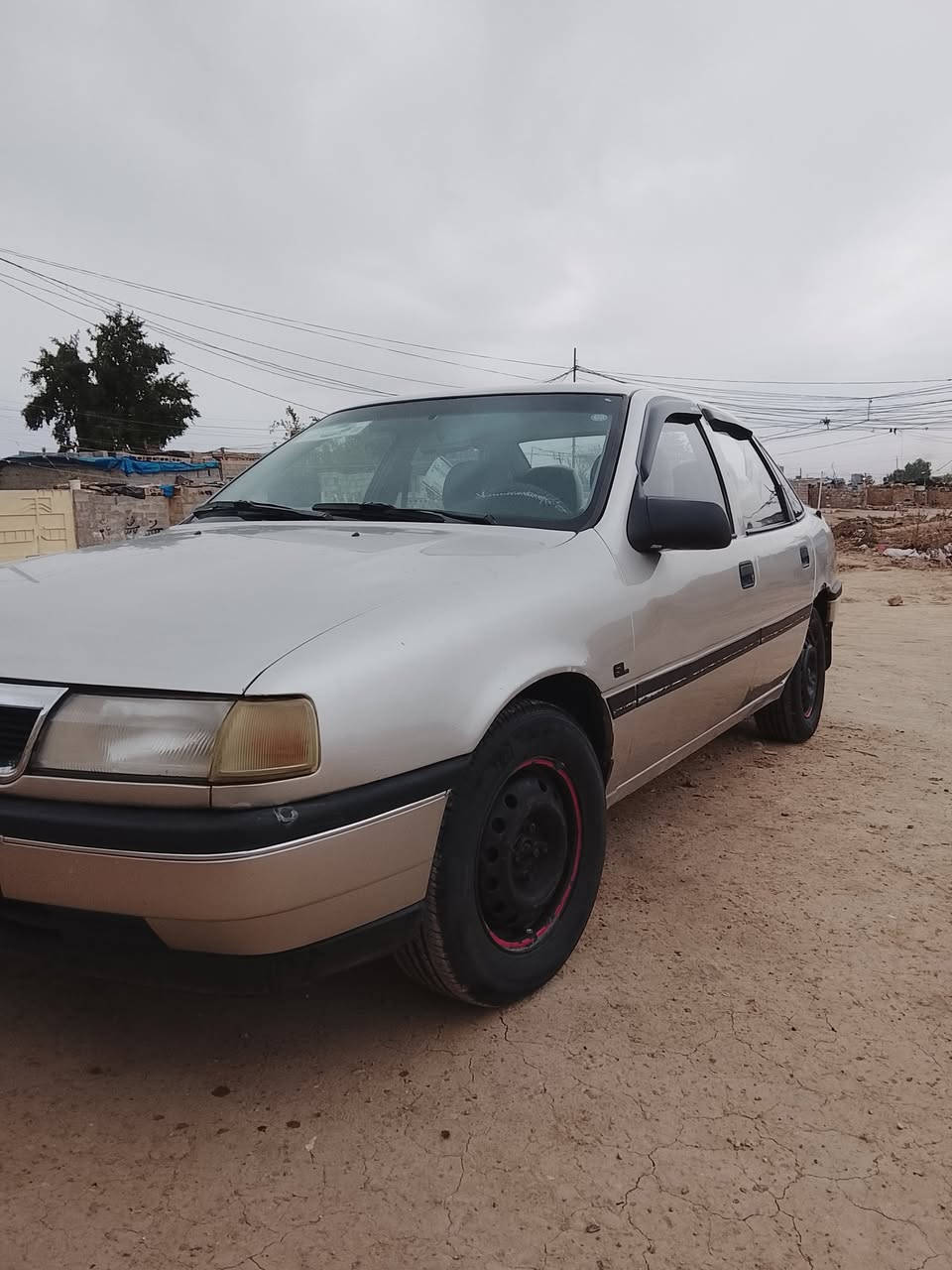 فكتره موديل 92 رقم السليمانيه دولي الاحد 30 السعر 43 بي مجال ***********
