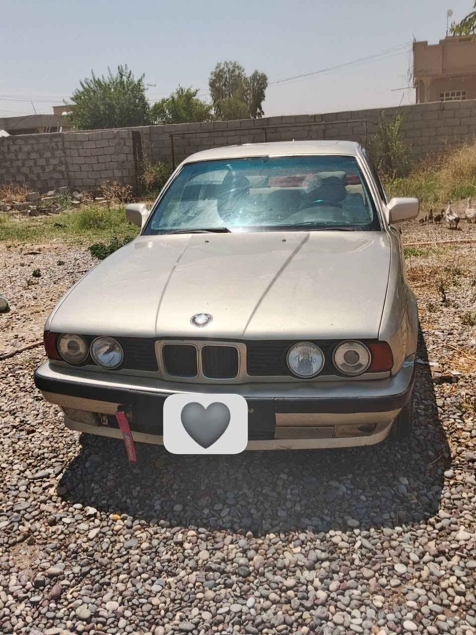 السلام عليكم 
BMW 520
للبيع ، رقم الهاتف *********** العنوان القيثارة قرية أمام غربي
