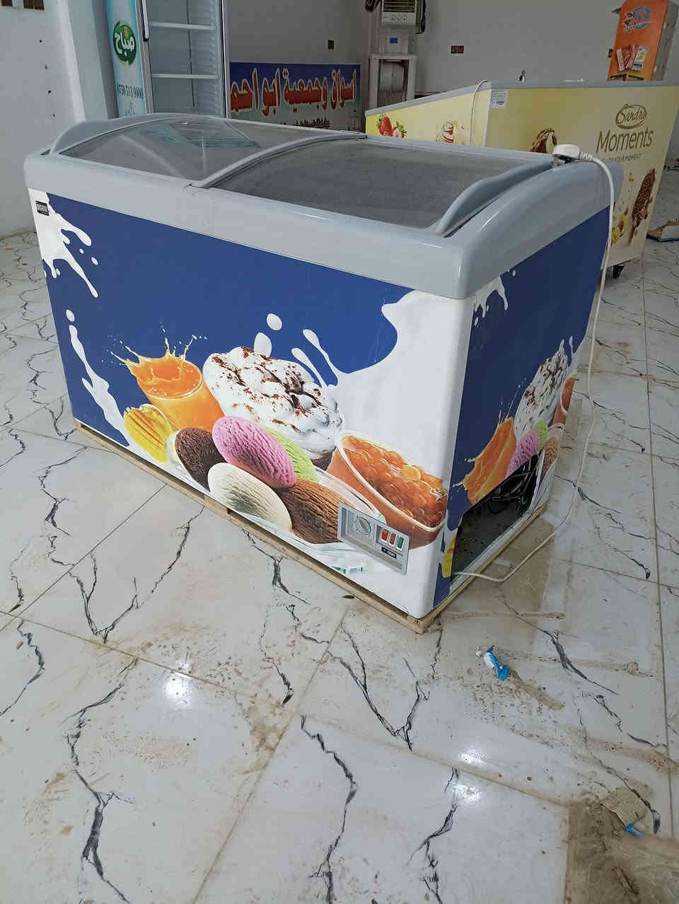 السلام عليكم عارضه براد نوع ايكور للبيع حجم 16 قدم مع مواد منزليه بلاستيك ابيع باقل من سعر الجمله*********** العنوان التحرير الحول الزراعي
