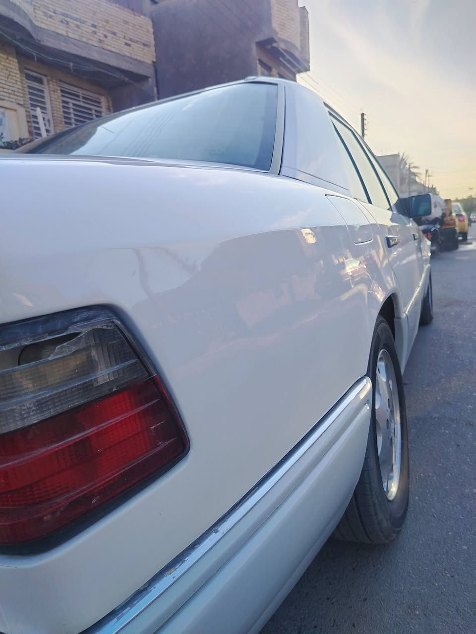 سلام عليكم
مارسيدس دب بيبي شبح.. موديل 95 بلادي مكينة خراطيم.. كير D4.. فول مواصفات.. سلايت روف طكتين.. كشنات جلد.. كشنات كهرباء.. تدفئة بالكشنات.. بردة خلفية.. ستيرن كهرباء.. ستيرن صاج بلادي.. صدر خلفي جديد..  السياره قبل كم يوم طلعته من الصبغ مصبوغه عام جماليه فرن درجة أولى.. كروز سرعة.. أريل كهرباء.. تجاوي روس كهرباء.. فول الفول..
كشنات الأماميه شويه تعبانه بيهن شك السعر 85 وبيها مجال.. بيع أو مراوس.. مكان بغداد للأستفسار ***********
