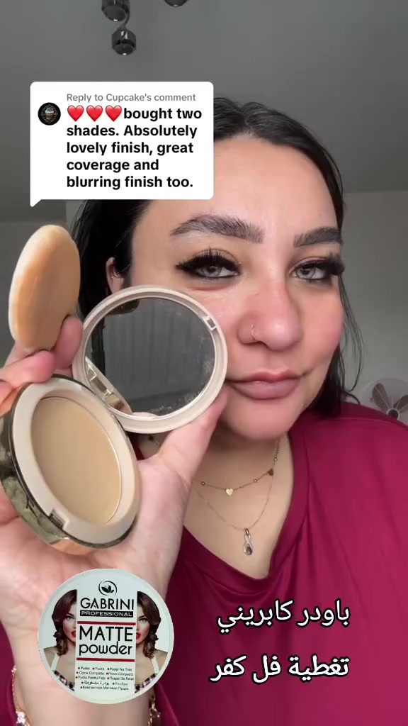 بودرة جابريني الأصلية 😍
متوفرة الان بجميع درجاتها 🔥

 أهم مميزات بودرة جابريني :- 
 
- تطفي لمعان الوجه بثبات وتغطية ممتازة .
- مناسبة للإستخدام اليومي وبتقدري تستعمليها مع فاونديشن خفيف أو واقي شمس فقط .. لأنه تغطيتها أصلاً عالية . 
- بتعطي مظهر طبيعي للوجه بحيث حتى الأشخاص اللي ما بحبو يحطو إشي كتير على وجههم ممكن يستخدموا هاي البودرة لحالها بعد إستخدام المرطب .

صُنع في تركيا 🇹🇷


**إذا كنت صاحب هذا الإعلان وتريد حذفه لأي سبب، رجاءا أرسل رسالة إلى الدعم الفني**