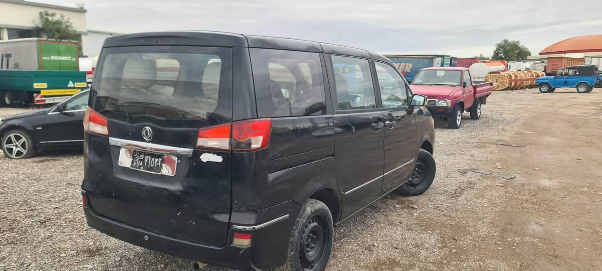 دونفینگ 2013 مەکینەی بیلاد جوار بستون گیر عادی زور مەزبوتە ریگەپیدانی هەیە گەرمی ئیش ئەکات زور جوانە دەبلەکانی زةعیفة و بئ عةیبة نرخي 27 گةلاومةجالی تیایة گورینەوەش اکەم بە شتیک بەدلم بیت ژ.م *********** *********** كالار, السليمانية
