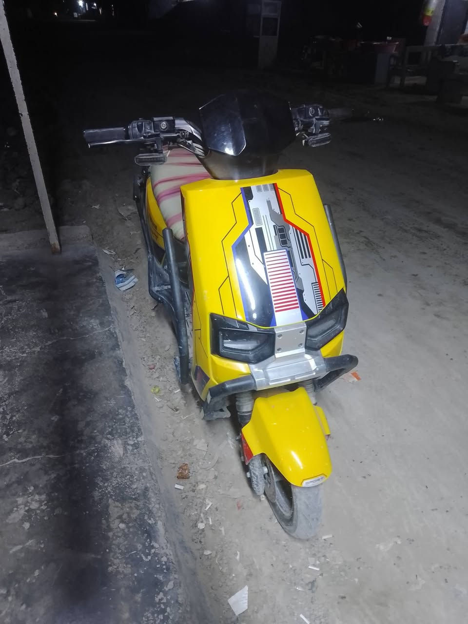 دراجه للبيع السعر 600وبيها مجال 
خاص متوفر ‏‪‏‪0786 070 9449‬‏
