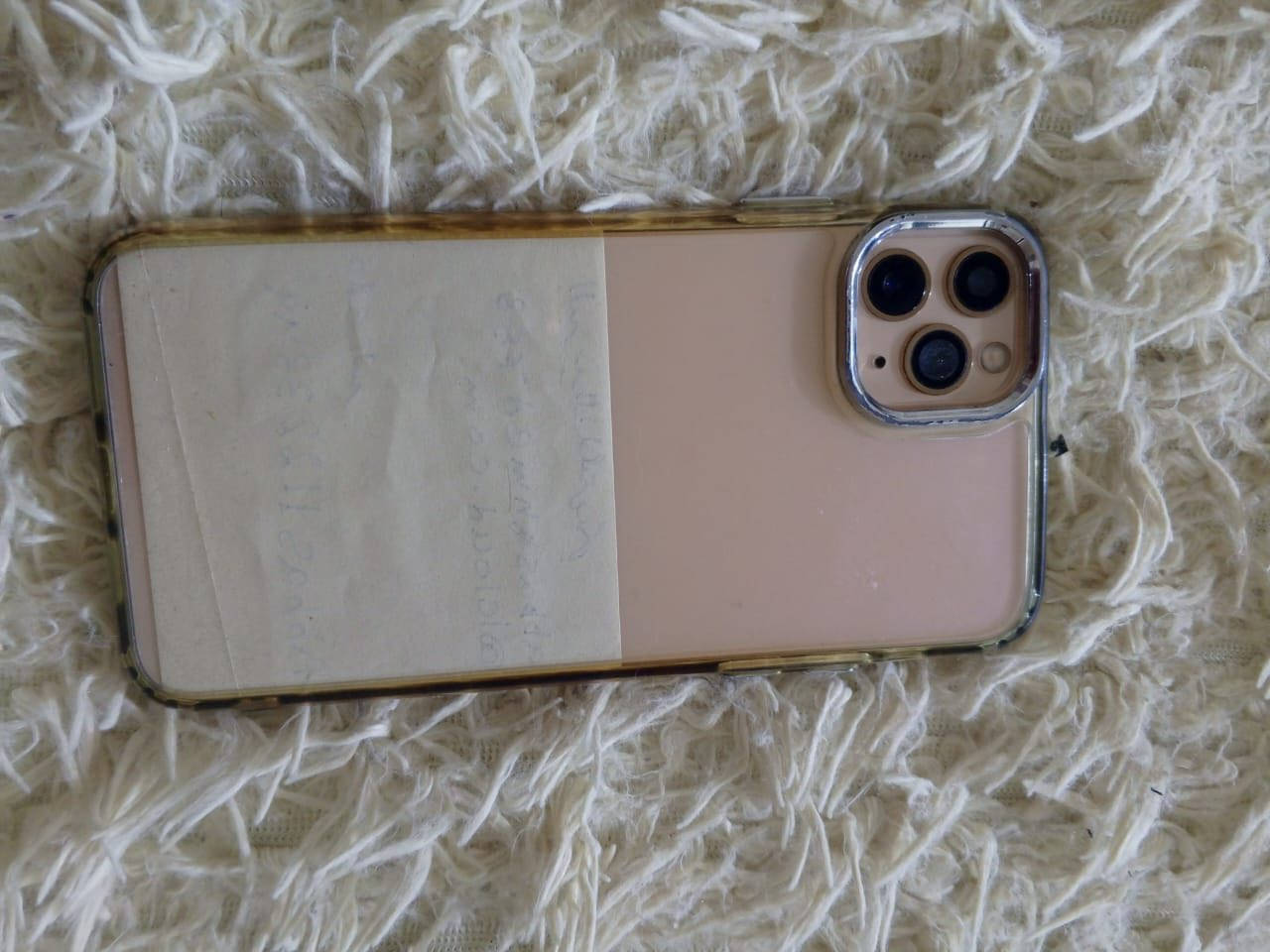 آيفون 11برو ماكس للبيع  مبدل شاشه فقط بطاريه 76جهاز حلو وزلق ما بي مكفول  مكاني بصره بل قرنه رايده ب300وبي مجال ***********
