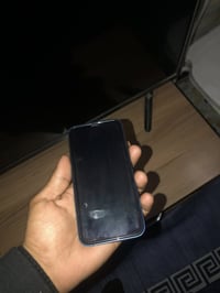 آيفون 12 • ١٢٨ • بطارية ٧٧٪