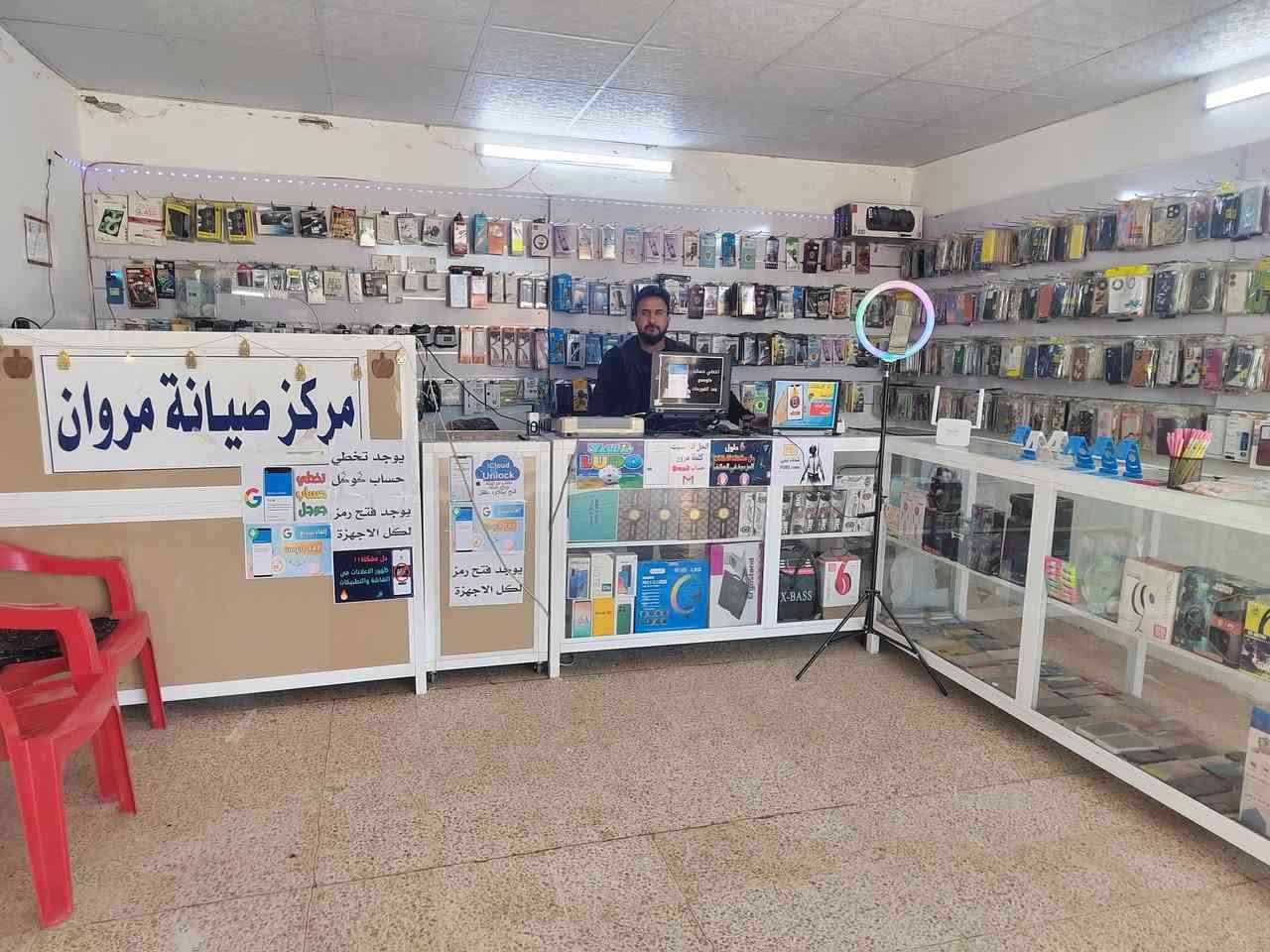 قفلت بوجهك ووين ماتروح يكلك مبايلك مايصير؟ "" رجعلك الحل  يم مكتب الملك! 🔓🔥
بشرى سارة لأهالينا في ناحيه بادوش.. بمناسبة حلول شهر رمضان المبارك، نعلن عن خصومات في المكتب الملك - ] لصيانة وبرمجة الهواتف الذكية.

نحن لا نقوم بالصيانة العادية فحسب، بل نعتمد الدقة المتناهية:
✅ برمجة احترافية: تخطي حسابات Gmail و iCloud وفتح كافة الرموز المقفولة.
✅ صيانة مجهرية: إصلاح أعطال البورد الدقيقة باستخدام أحدث الجهزه 
✅ حلول شاملة: مشاكل الشحن، الصوت، والشبكة لكل الموديلات (  iPhone, Samsung, Xiaomi).Honor 

🌙 عرض الخاص بشهر رمضان:

فحص وتنظيف الجهاز مجاناً طيلة الأسبوع الاول .

خصم 20% على كافة خدمات السوفت وير وتخطي الحسابات.

📍 موقعنا: بادوش - قرب مطعم بغداد -  مكتب الملك للموبايلات 
📞 للتواصل والاستفسار:
[ *********** - ***********]

[دقة  مكتب الملك.. اسم على مسمى، صيانة بلمسة مروان العبيدي]
