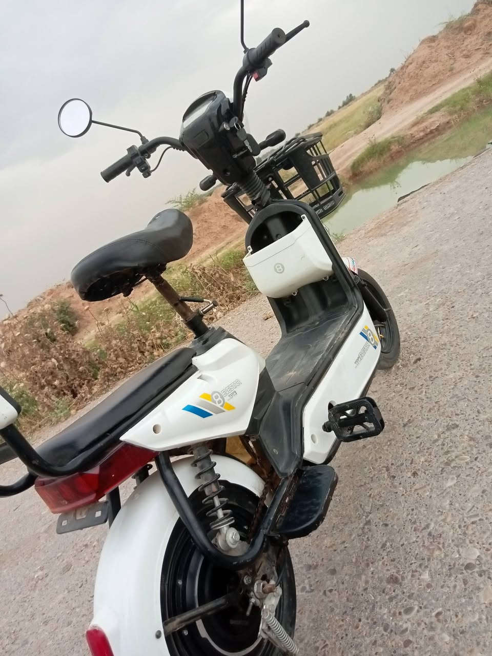 دراجة شحن للبيع 🛵
▪️حجم 14

▪️تايرات جدد ✅

▪️ بطاريات جدد ✅

▪️الدراجة جديدة ماناقصها اي شي

🔹السعر 250 وبي مجال 

المكان📍: ديالى/ الخالص/ ناحيةالسلام /قرية البوعبدال


**إذا كنت صاحب هذا الإعلان وتريد حذفه لأي سبب، رجاءا أرسل رسالة إلى الدعم الفني**