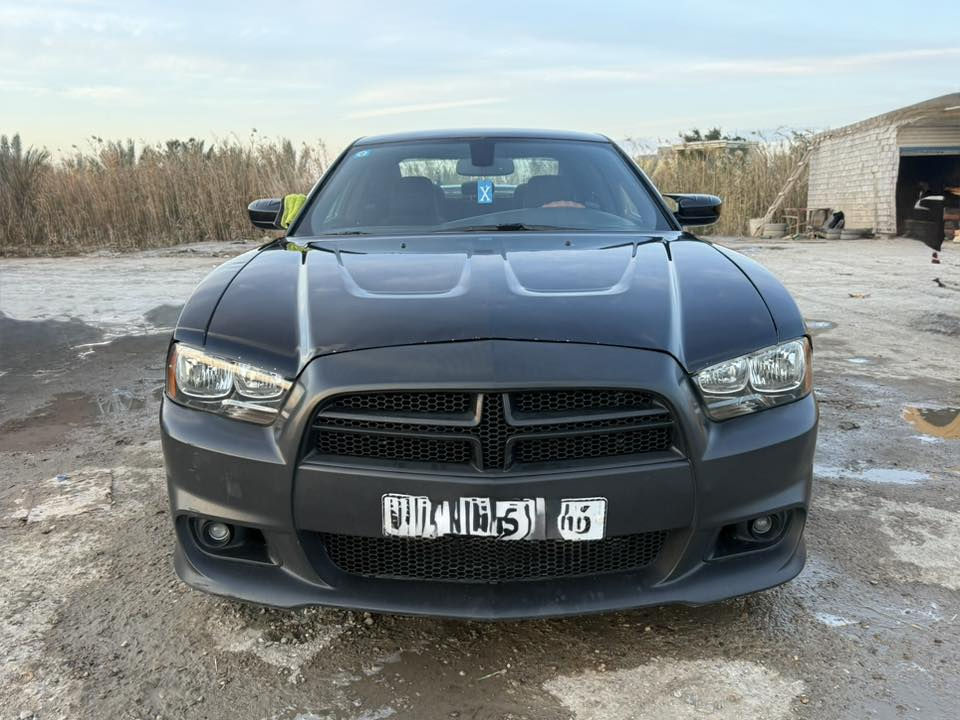 جارجر موديل 13 رقم بغداد جديد بسمي هزه جديد بيه 3قطع صبغ فقط كير محرك حداديه تبريد جاهزه 
السعر 135وبيه مجال  او مراوس حسب قناعه  الاستفسار الاتصال ع الرقم ***********
مكان السياره ديوانيه
