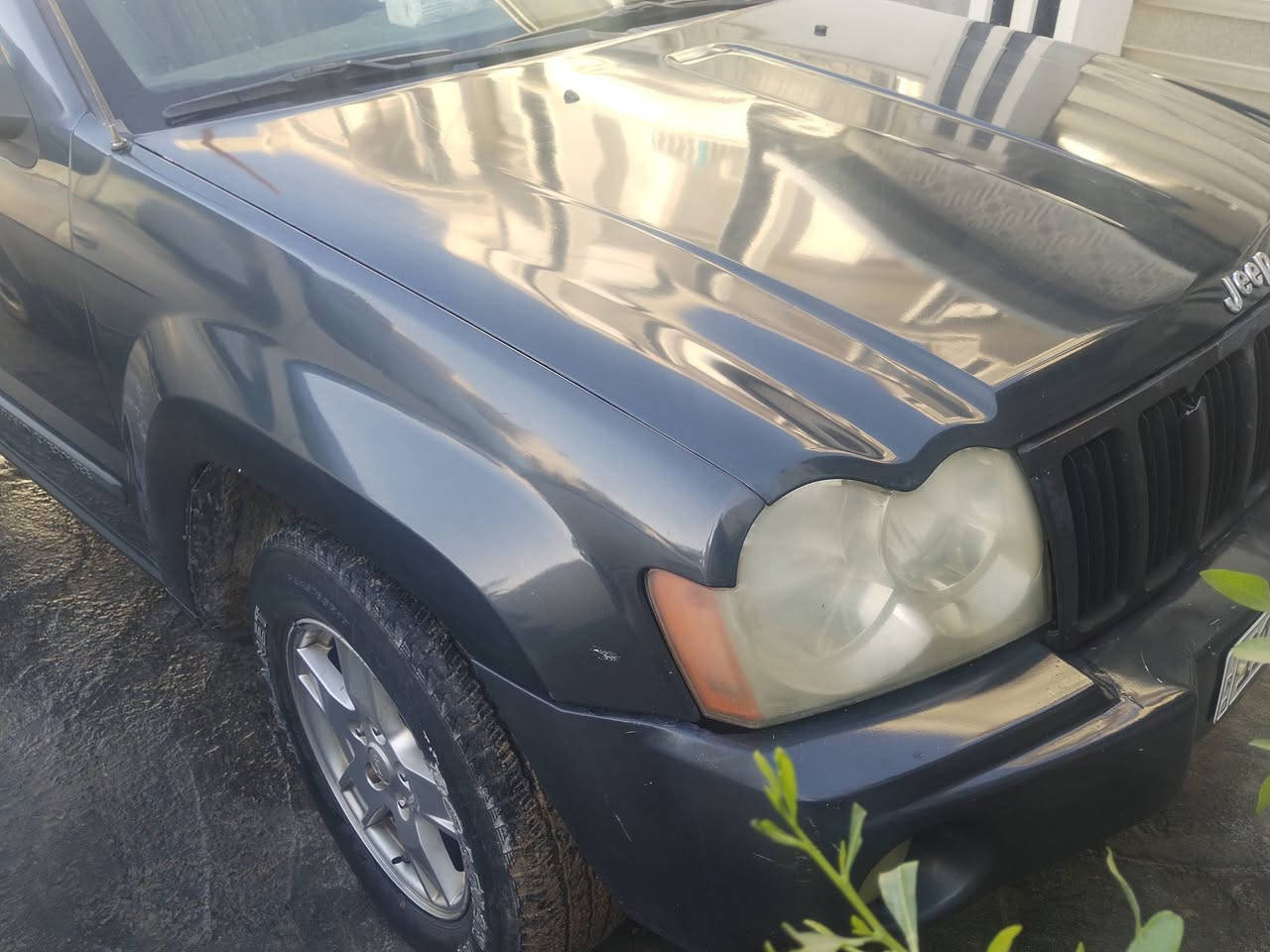 جيب ٢٠٠٧ فول رقم بغداد شرط تحويل جاهزه من كلشي
٨٥ ورقه وبيها مجال بسيط
مكاني فلوجه ***********
