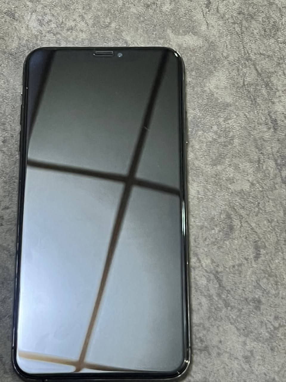 أيفون xs Max ذاكره 64 بطاريه بحساب 80السعر خاص او على هذا الرقم *********** ممبدل شاشة وبطاريه جديد
