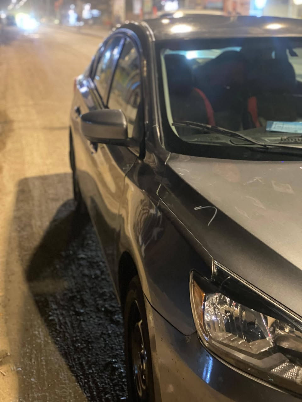 سلام عليكم نيسان سنترا موديل ١٦ وارد أمريكي حادثها جاملغين امامي وبنيد ومبدلات نفس اللون السياره حلوه وكاعده رقم بغداد الجديد السعر ٩٠ وبيها مجال شي بسيط الاتصال ***********
