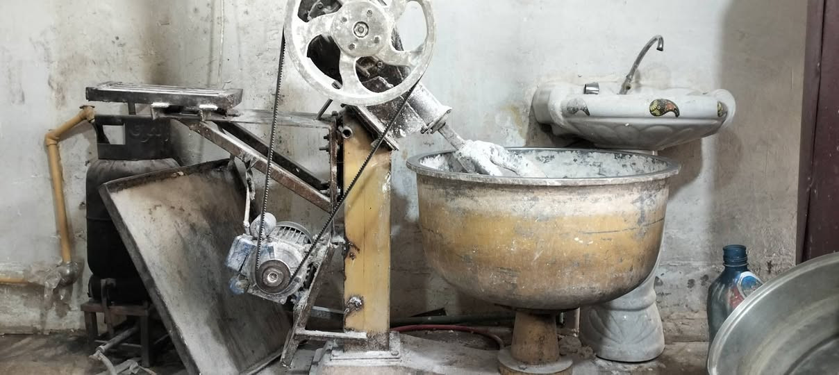 السلام عليكم...فرن توماتيك طبقة وحدة للبيع مع عربانتين توماتيك و30شرح..مع عجانة ام  الكيس رقم واحد مع مدرج عرض عدد 1 .. موصل حي سومر..
***********
***********
