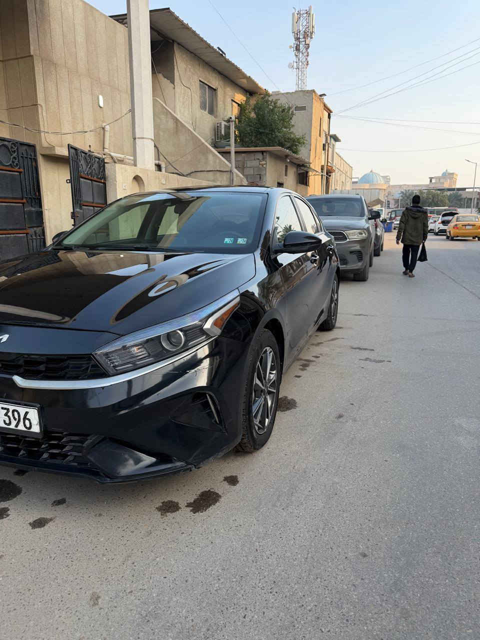 السلام عليكم كيا فورتي 22 وارد أمريكي رقم بصره حره بسمي
ضربتها بل صور
السعر 158$
***********
 العنوان البصره
