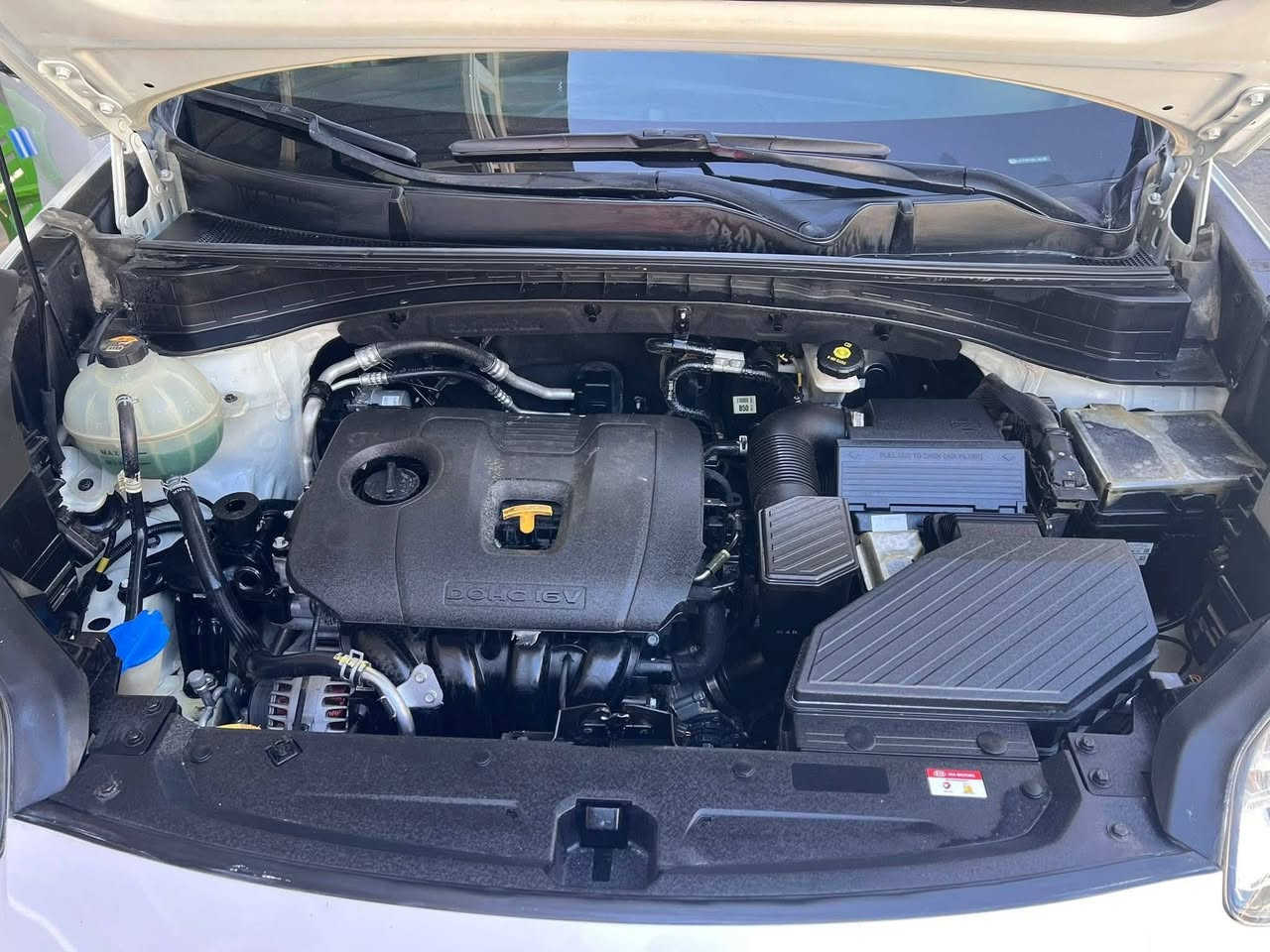 كيا سبورتج  خليجي موديل 2019 رقم بغداد بسمي تحويل ثاني يوم سياره كلش جديدة وجاهزه ماشيه 85 الف استخدام قليل جدا سيارة مكفوله كفاله عامة مواصفات السياره. 
1 محرك. 2000 دوش 
2 شاشه كبيره + كامره دواره 
3 مري شفط + شاره 
4 حساس خلفي 
5 حساس امامي 
6 داخل عسلي 
7 كشن جلد 
8 ويل كب حجم 19 
9 لد نهاري امامي 
العنوان الناصريه المركز  موبايل *********** السعر 190
