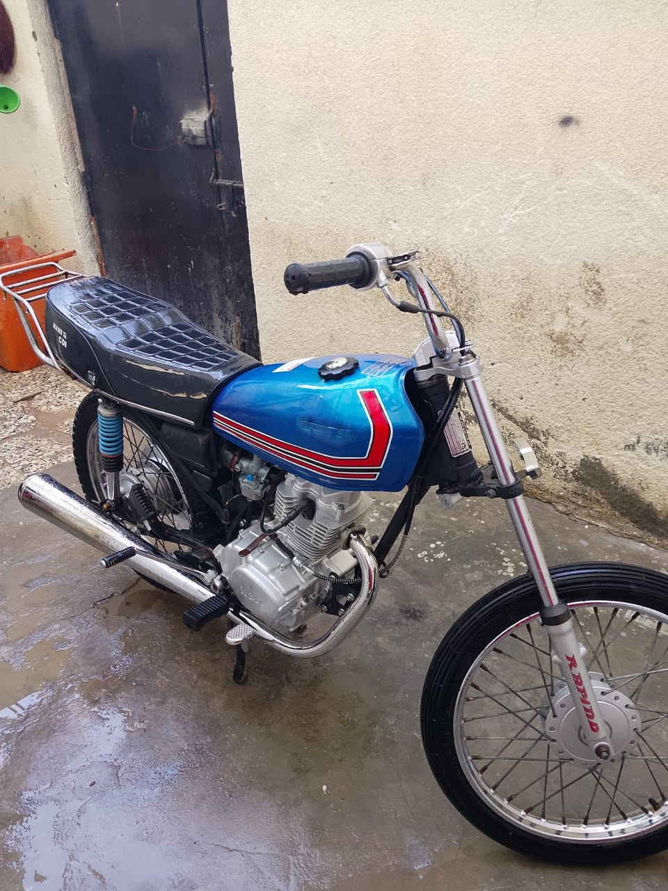 السلام عليكم دراجه للبيع اوراق اصولي بسمي تحويل ثاني يوم مديل ١٩ دراجه جانت مضمومه المكينه ما مفتوحه السعر ٩٥٠ وباقي التفاصيل خاص مكاني براضعيه لتوصل *********** واتساب فقط
