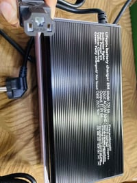 شاحن • ٧٢ فولت • ٦ أمبير