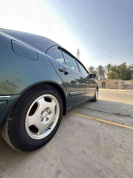 السلام عليكم
مارسدس ام عيون للبيع موديل 1996سياره على وضع الشركه اي ضربة ما بيهة 

كشنات كهرباء تبريد تدفئة شغال تخم تاير صار 5 ايام شديتهن منضومه لايت زنوم حداديه جديده كلشي بسياره شغال وسياره احله وانضف بلحقيقة سياره باسمي ثاني يوم تحول سياره فقط صبغ عام بدون اي ضرر ‭0783 819 6934‬سعر 89
